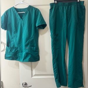 Sanibel Women's green Scrub Set